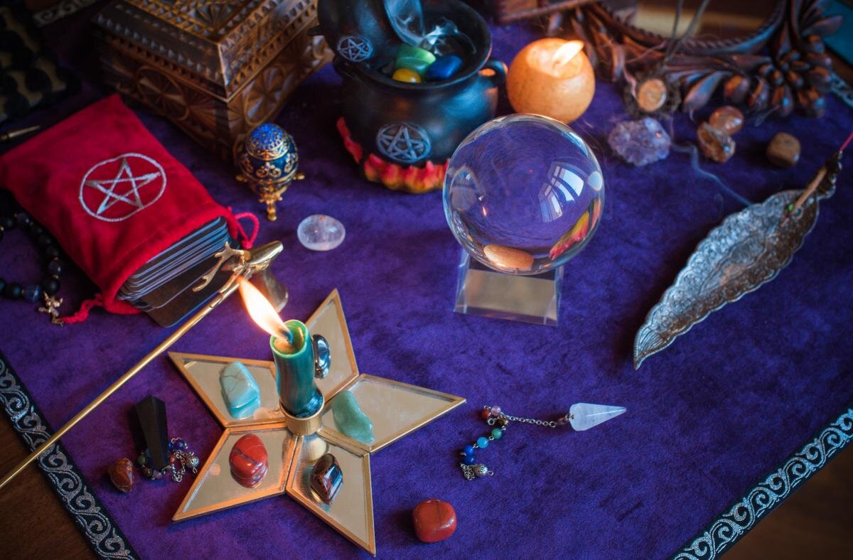 На грани реальности: мистические истории, которые потрясли пользователей сети