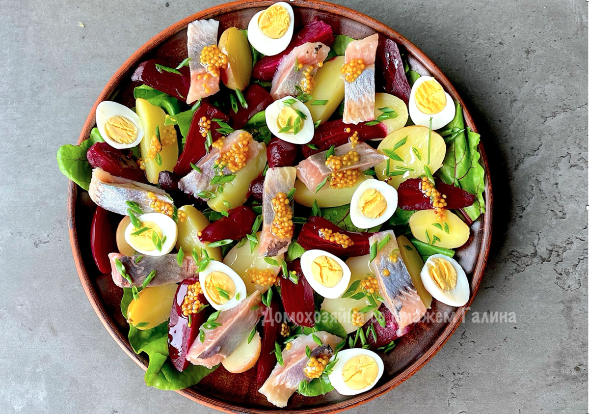 Яркие вкусы на праздничном столе: уникальный салат-закуска из свежих овощей