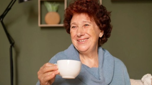 Секреты молодости: что стыдливо старит женщин после 60