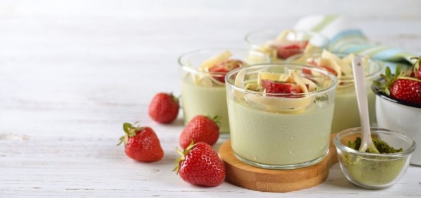 Изысканная панна-котта из матчи для незабываемого десерта