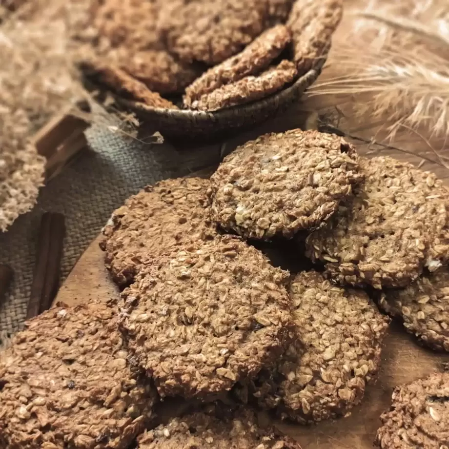 Вкус зимнего уюта: овсяное печенье с яблоками для спокойных вечеров