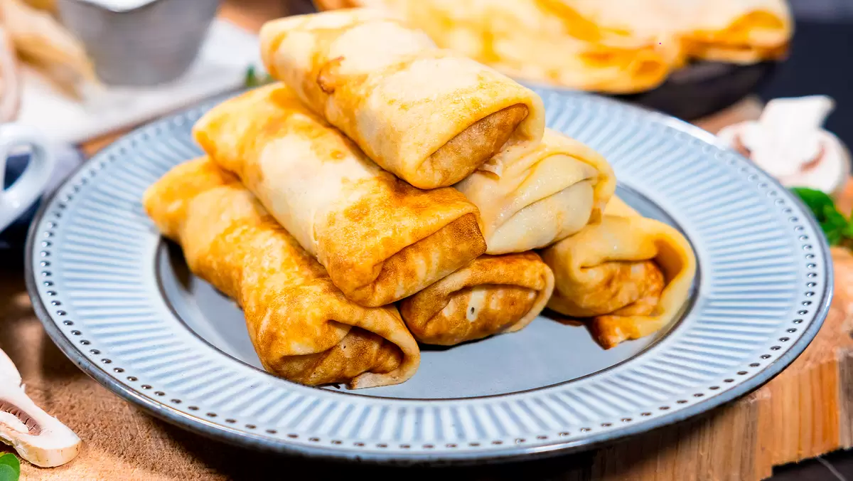Необычные блины с мясной начинкой и грибами: откройте для себя новые вкусы