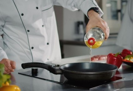 Вторая жизнь сковороды: восстанавливаем антипригарные качества