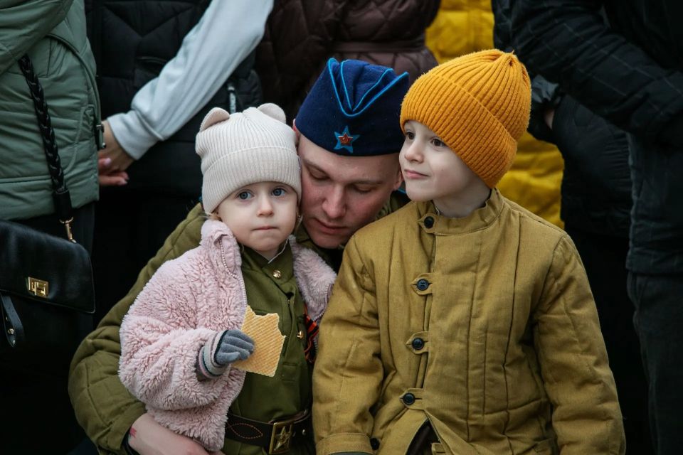 «Кто, если не мы»: в Сургуте прошёл единый день патриотического воспитания, приуроченный к 81-й годовщине Победы «Кто, если не мы»: в Сургуте прошёл единый день патриотического воспитания, приуроченный к 81-й годовщине Победы