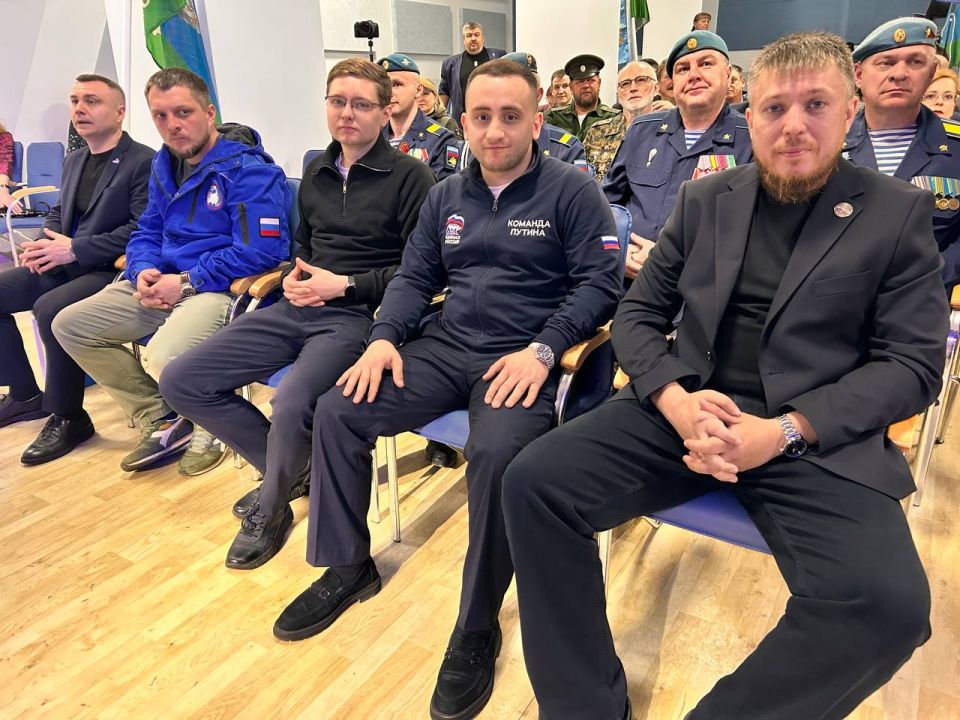 Сегодня в историческом парке «Россия – Моя история» состоялось торжественное мероприятие, посвященное десятилетию региональной общественной организации ХМАО-Югры «Ассоциация ветеранов десантных войск и войск спецназа», на... Сегодня в историческом парке «Россия – Моя история» состоялось торжественное мероприятие, посвященное десятилетию региональной общественной организации ХМАО-Югры «Ассоциация ветеранов десантных войск и войск спецназа», на...