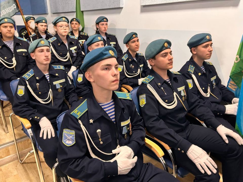 Сегодня в историческом парке «Россия – Моя история» состоялось торжественное мероприятие, посвященное десятилетию региональной общественной организации ХМАО-Югры «Ассоциация ветеранов десантных войск и войск спецназа», на... Сегодня в историческом парке «Россия – Моя история» состоялось торжественное мероприятие, посвященное десятилетию региональной общественной организации ХМАО-Югры «Ассоциация ветеранов десантных войск и войск спецназа», на...
