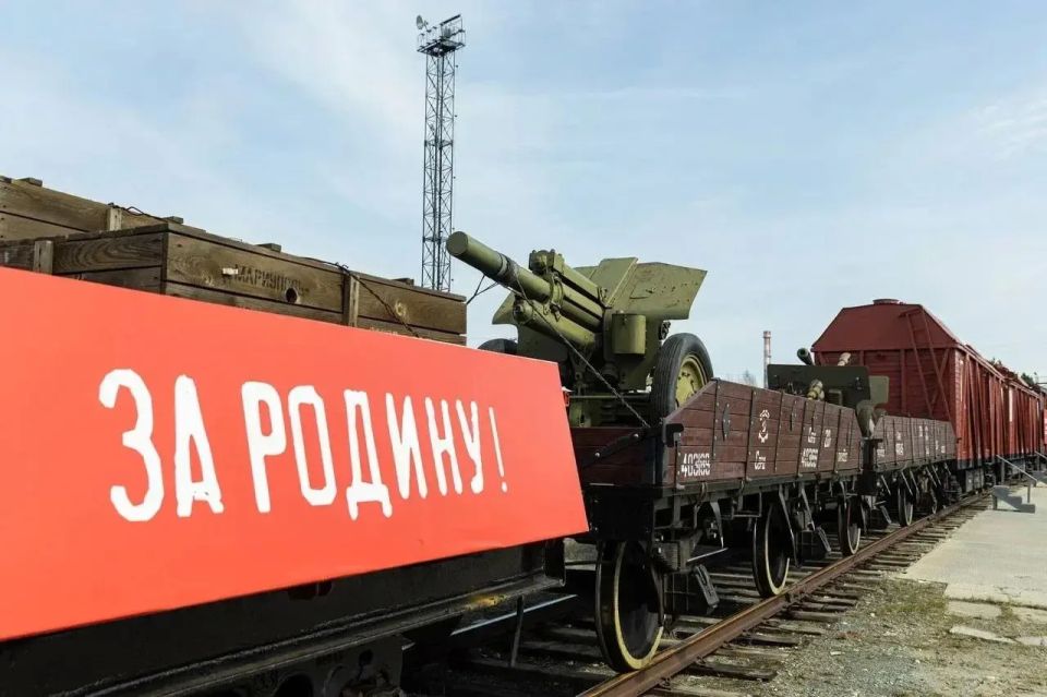 В Сургут прибыл ретропоезд «Эшелон Победы» В Сургут прибыл ретропоезд «Эшелон Победы»