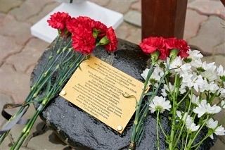В Ханты-Мансийске началось возведение храма-памятника жертвам репрессий В Ханты-Мансийске началось возведение храма-памятника жертвам репрессий