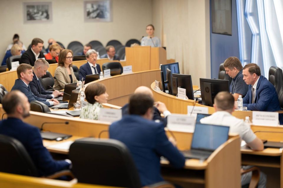 Двадцать два вопроса рассмотрели сегодня на сорок пятом заседании Думы города Двадцать два вопроса рассмотрели сегодня на сорок пятом заседании Думы города