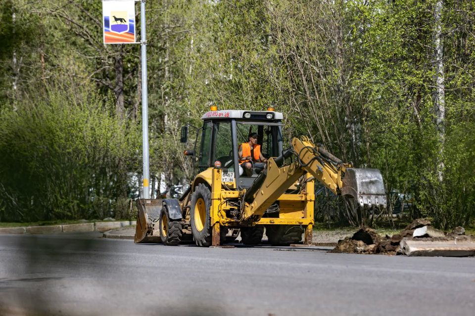 Сургут с рабочим визитом посетил губернатор Югры Руслан Кухарук Сургут с рабочим визитом посетил губернатор Югры Руслан Кухарук