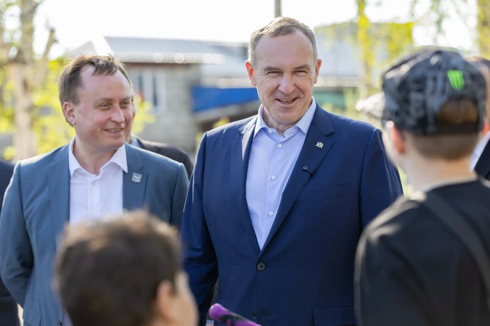 Сургут с рабочим визитом посетил губернатор Югры Руслан Кухарук Сургут с рабочим визитом посетил губернатор Югры Руслан Кухарук