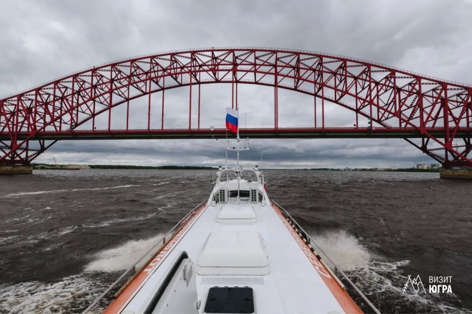 Югра открыла сезон речных прогулок внутри региона и за его пределы Югра открыла сезон речных прогулок внутри региона и за его пределы