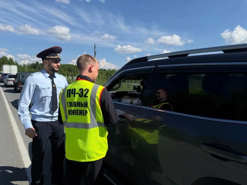 Госавтоинспекция Югры напоминает о безопасности на железнодорожных переездах Госавтоинспекция Югры напоминает о безопасности на железнодорожных переездах