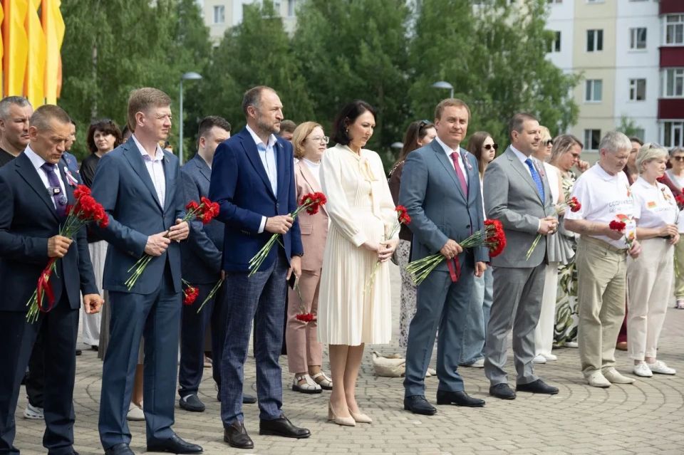 Мост дружбы и памяти: Сургут принял делегации из Бреста, Санкт-Петербурга и Суздаля Мост дружбы и памяти: Сургут принял делегации из Бреста, Санкт-Петербурга и Суздаля
