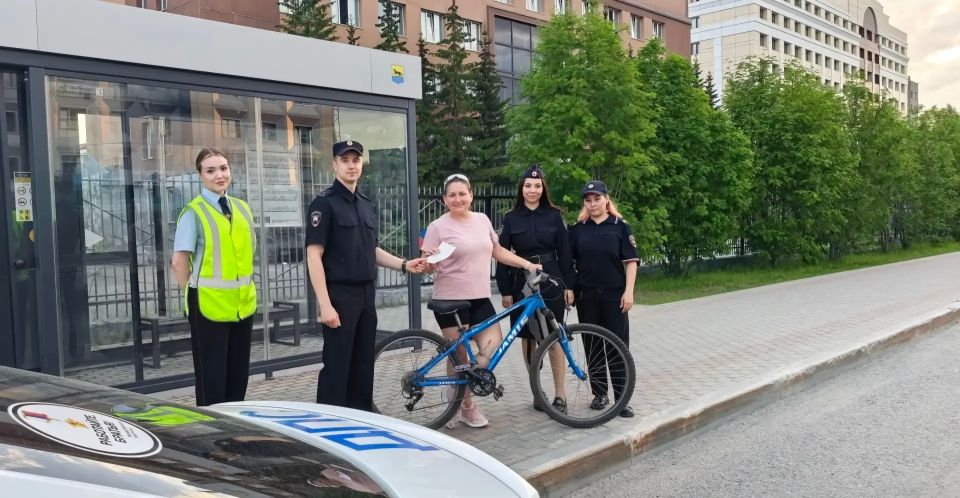 Профилактика аварийности с детьми: в крупнейшем городе округа проходят массовые пешие патрули Профилактика аварийности с детьми: в крупнейшем городе округа проходят массовые пешие патрули