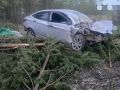 В Югре неопытный водитель разбил машину и получил травмы