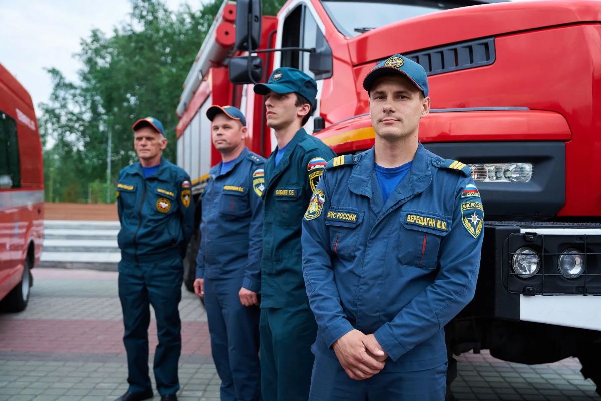 Пожарные машины, спецоборудование и уроки первой помощи Пожарные машины, спецоборудование и уроки первой помощи