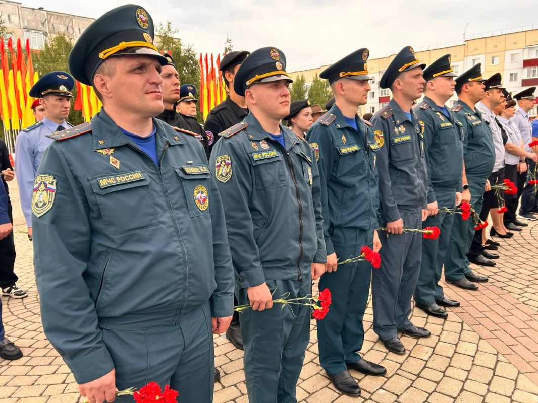 Сегодня в Сургуте состоялись мероприятия, посвященные Дню скорби Сегодня в Сургуте состоялись мероприятия, посвященные Дню скорби