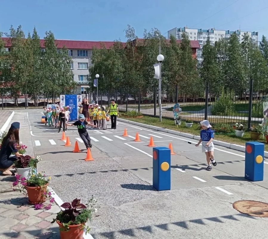 Профилактическая работа с детьми: учим безопасности на дороге Профилактическая работа с детьми: учим безопасности на дороге