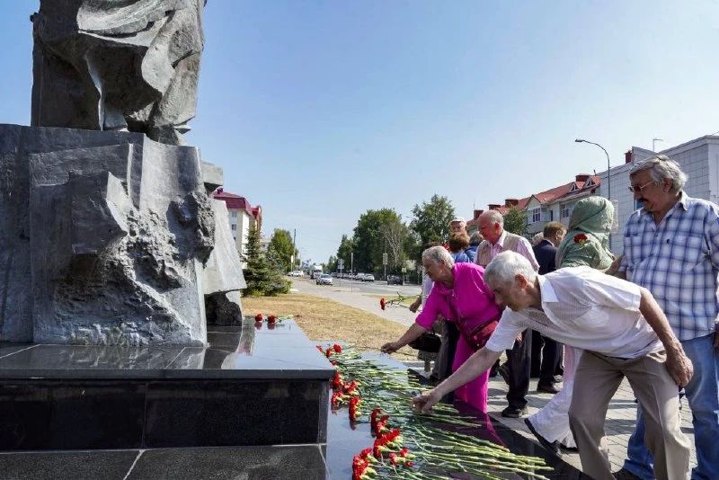 «Если Салманов пообещал, значит, будет сделано»: в Югре почтили память легендарного геолога «Если Салманов пообещал, значит, будет сделано»: в Югре почтили память легендарного геолога