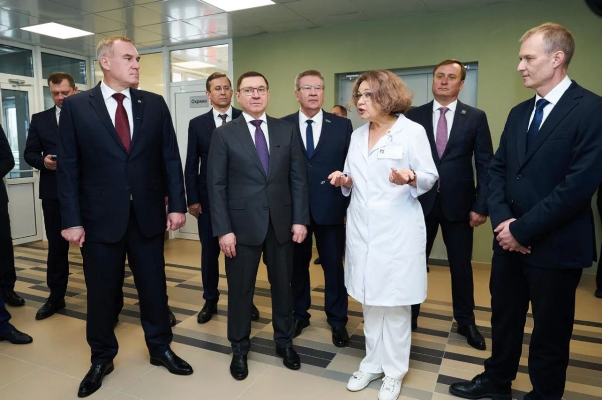 Сегодня в Югре работает первый заместитель председателя Совета Федерации РФ Владимир Якушев Сегодня в Югре работает первый заместитель председателя Совета Федерации РФ Владимир Якушев