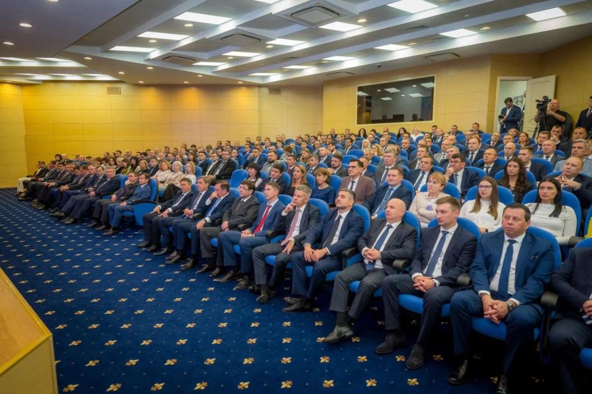 Сотрудники «Газпром трансгаз Сургут» получили ведомственные и окружные награды за вклад в развитие топливно-энергетического комплекса Сотрудники «Газпром трансгаз Сургут» получили ведомственные и окружные награды за вклад в развитие топливно-энергетического комплекса
