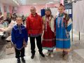 С вековыми традициями: коренные народы Югры приходят на выборы в национальных костюмах