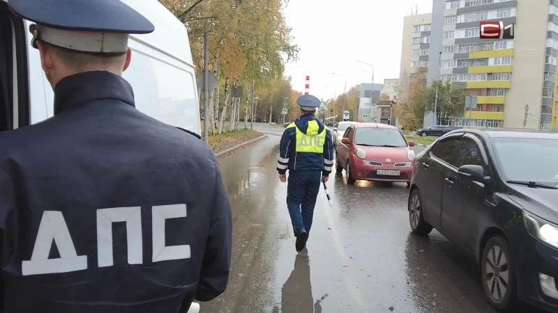 Цифра дня: 14 нарушений выявили Госавтоинспекторы в ходе рейда по борьбе с нелегальным такси в Югре