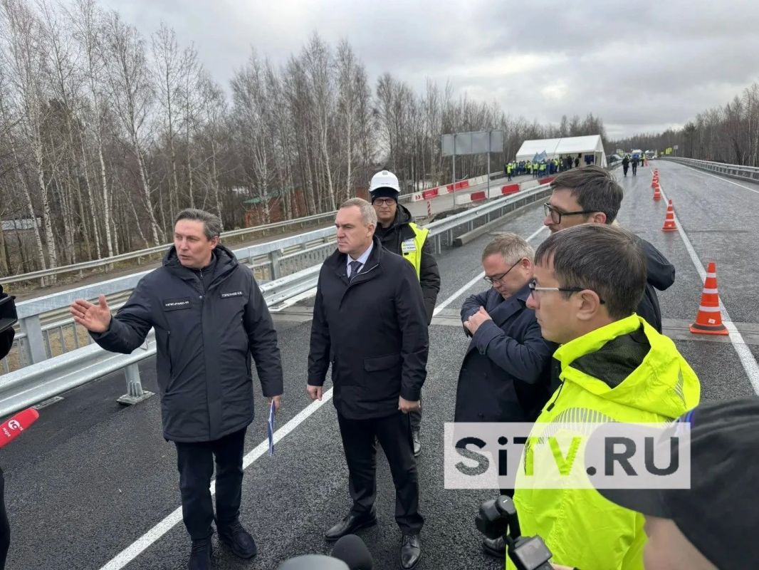 Ещё один объект, который посетил губернатор Югры Руслан Кухарук, — новый мост через протоку Сингапайская