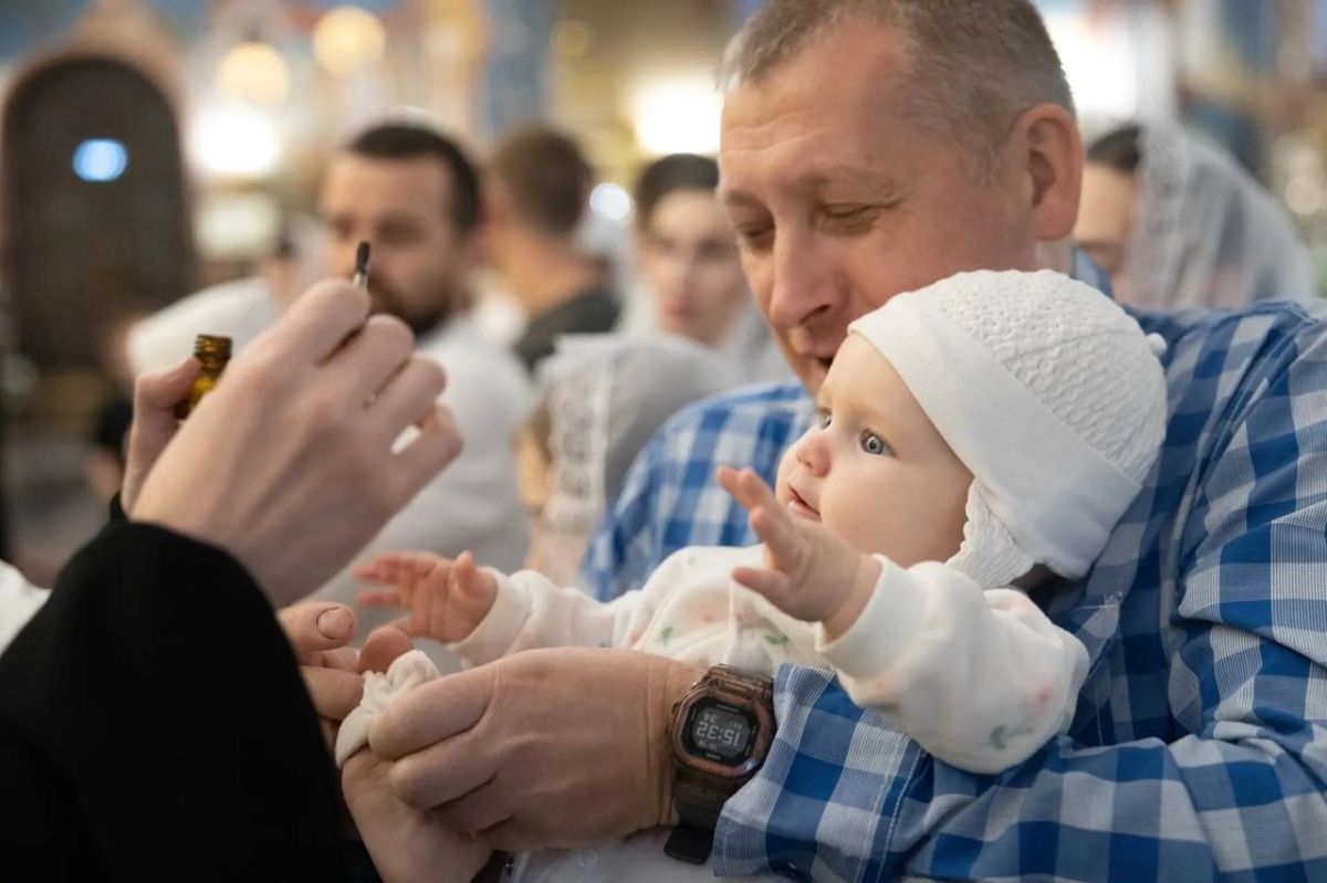 В Югре продолжают традицию поддержки многодетных семей В Югре продолжают традицию поддержки многодетных семей