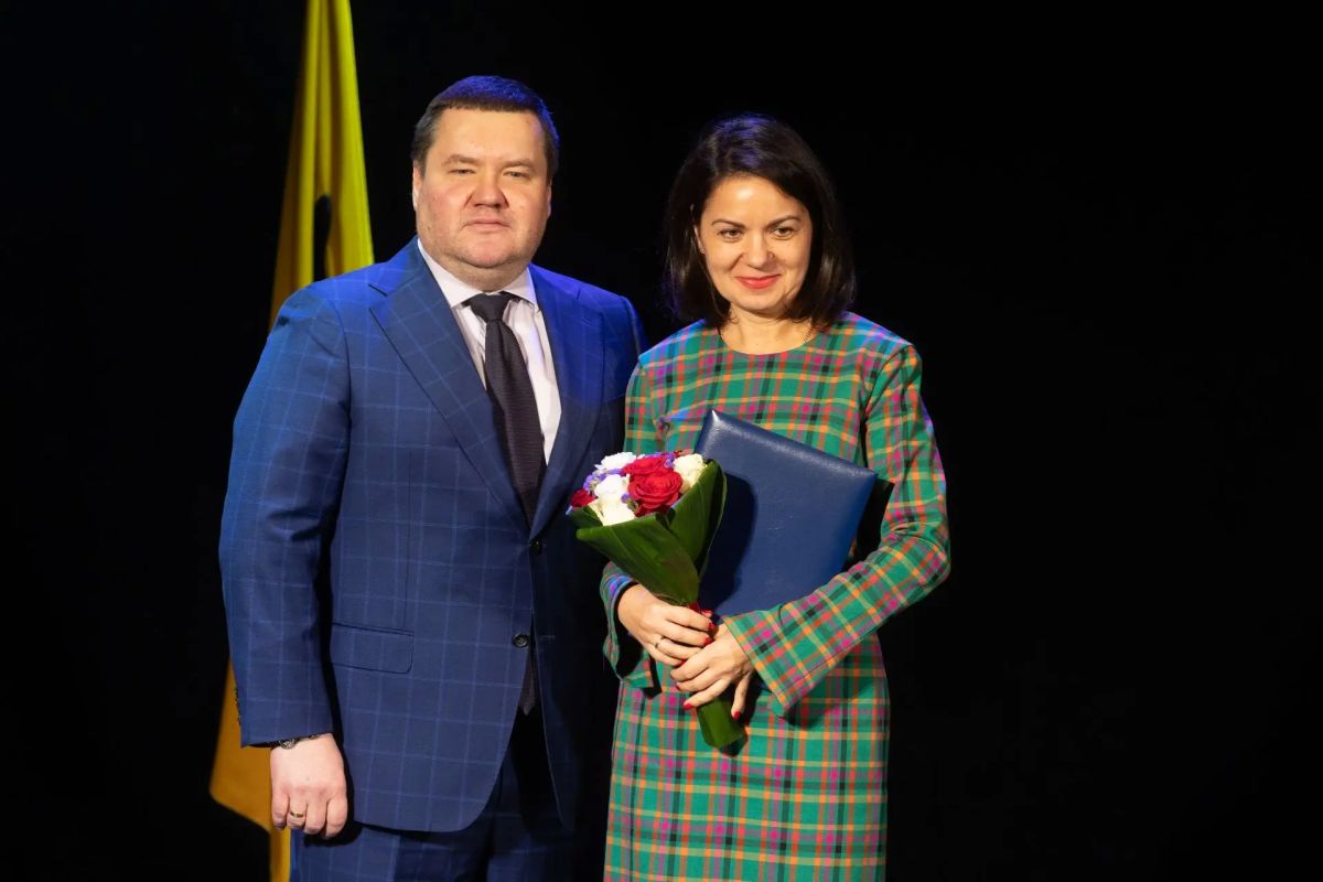 В Сургуте состоялась церемония награждения работников дорожного хозяйства и автомобильного транспорта В Сургуте состоялась церемония награждения работников дорожного хозяйства и автомобильного транспорта